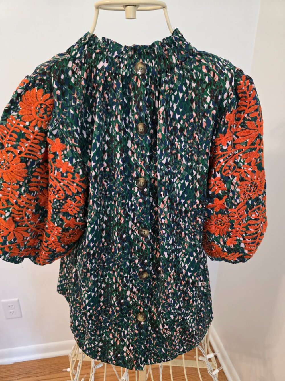 THML Embroidered Puff Sleeve Blouse Green Abstract Print Orange Floral Size L - Picture 5 of 8